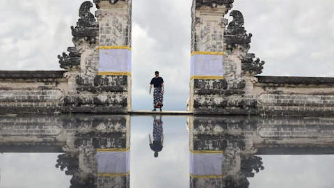 The split gate of Pura Lempuyang framing Mount Agung in East Bali